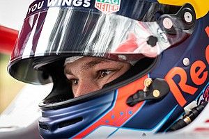 Haugeré az F3-as pole, miután Collet idejét elvették, Tóth Laci a 28. helyen zárt