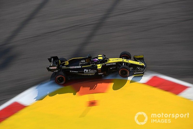 A Renault szerint Ricciardóval a média túl nagy elvárásokat támasztott velük szemben