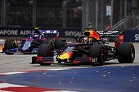 Singapur GP: Verstappen hızlı başladı, Bottas kaza yaptı