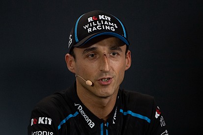 Kubica pótlását a pénz is befolyásolhatja