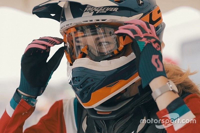 Video: beleef de bloedstollende tandembackflip op de Zwarte Cross