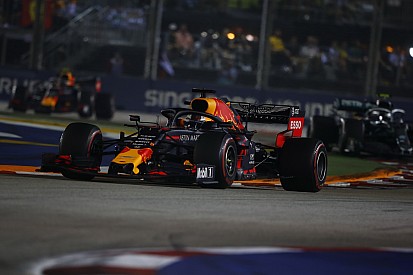 Verstappen dice que Singapur fue un "toque de atención" para Red Bull