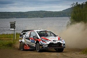 WRC, Rally Finlandia, PS15: Latvala non molla e prova la rimonta