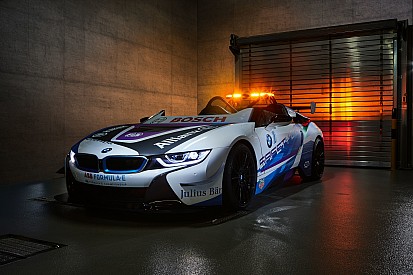 Bemutatkozott a Formula E új biztonsági autója: ESZMÉLETLEN