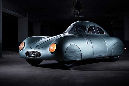 La vente aux enchères d'une Porsche Type 64 tourne au fiasco