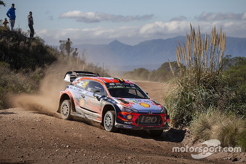 WRC Arjantin: Tanak sorun yaşadı, Hyundai ilk 2 sırada, Ogier podyuma yakın!