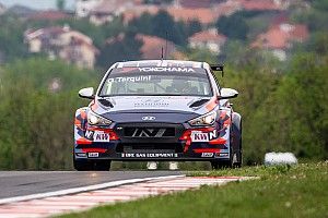 Джиролами и Тарквини выиграли воскресные гонки WTCR на «Хунгароринге»