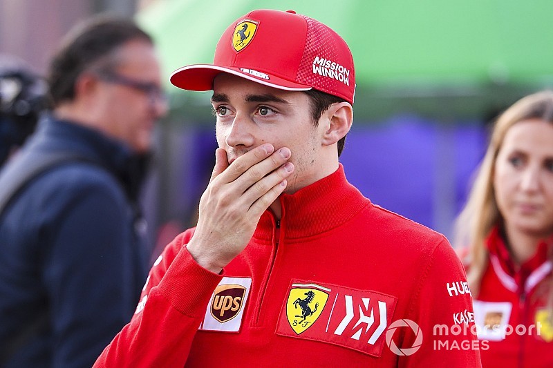 Los rivales de Leclerc comprenden su dura autocrítica tras el accidente