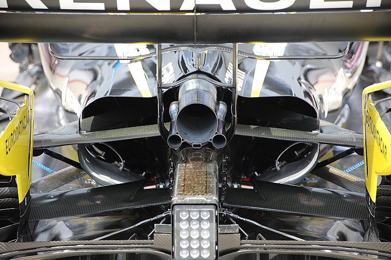 Renault e Racing Point aprono gli sfoghi delle pance per combattere l'aria rarefatta