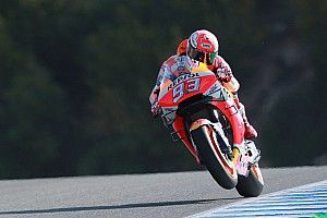 FP1 MotoGP Spanyol: Marquez dominan, Honda 1-2