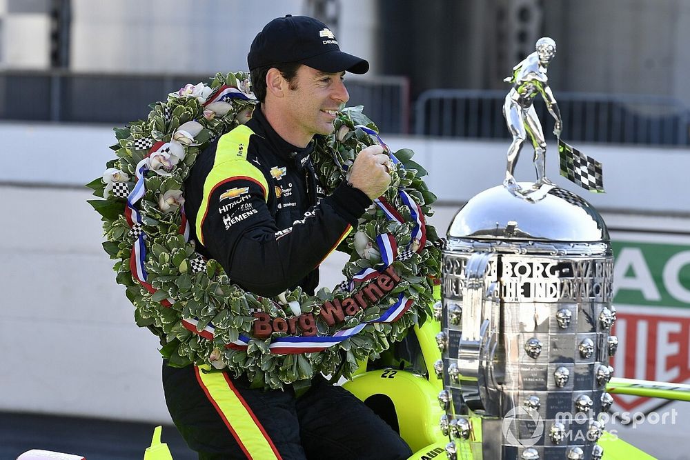 Simon Pagenaud, Team Penske Chevrolet with Borg-Warner trophy