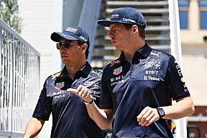 Perez: Verstappen een van de beste, zo niet beste F1-coureur ooit