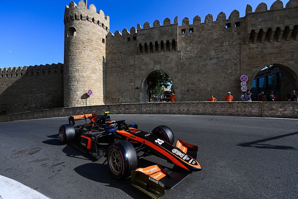 Piloto de F2, Cordeel, podría perder su carrera por exceso de velocidad