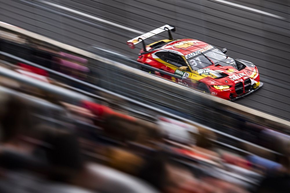 DTM Lausitzring: Van der Linde scores first win for new BMW M4