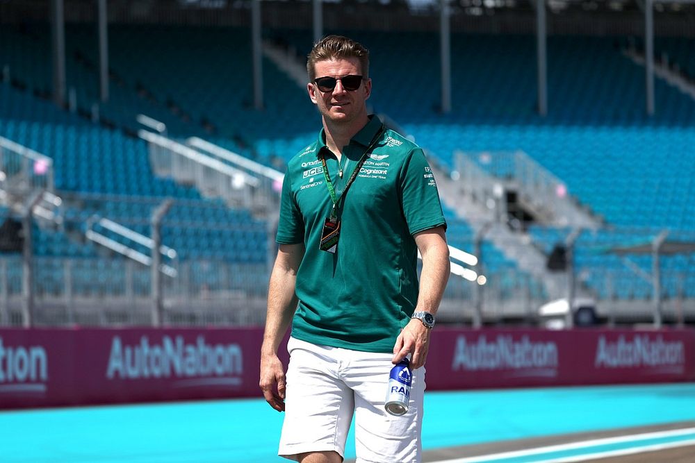 Steiner: "Taraftar, Hulkenberg-Magnussen kadrosuna bayılır"