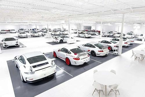 &iquest;Has visto alguna vez una colecci&oacute;n de Porsche blancos? &iexcl;A la venta!