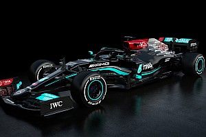 Mercedes toont W12: Dit is de nieuwe F1-auto van Hamilton en Bottas