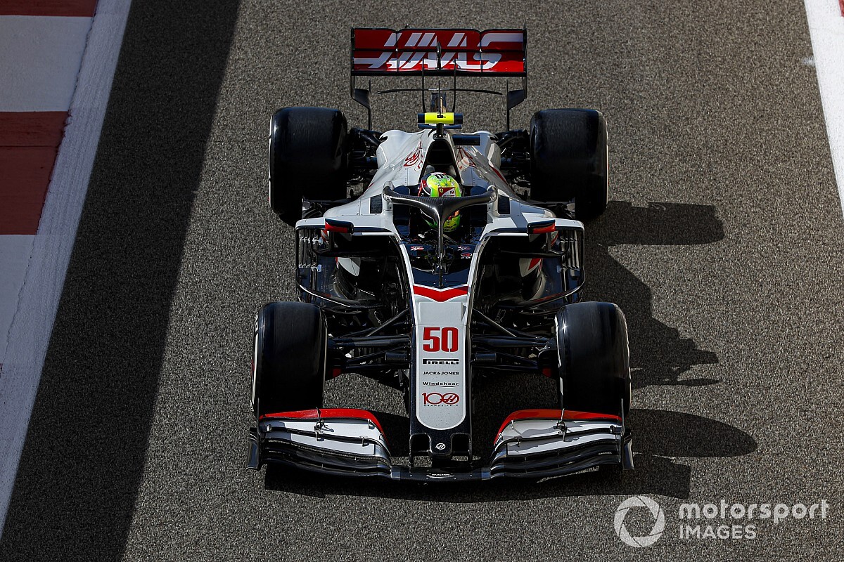 F1アブダビFP1:フェルスタッペン首位。ミック・シューマッハーが“F1デビュー”果たす