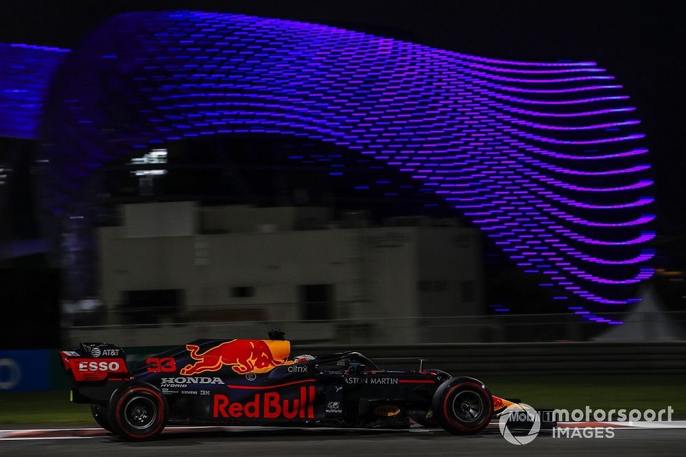 Q4: A grande pole de Verstappen no GP de Abu Dhabi com comentários de Lipe Paíga e Bruno Tarulli