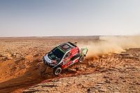 Peterhansel ya visualiza su 14º Dakar; Al Rajhi gana pinchado