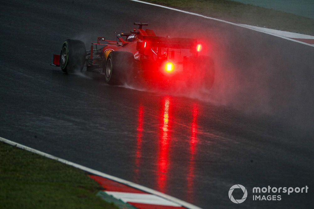 Ferrari: la SF1000 a Istanbul naufraga con le full wet