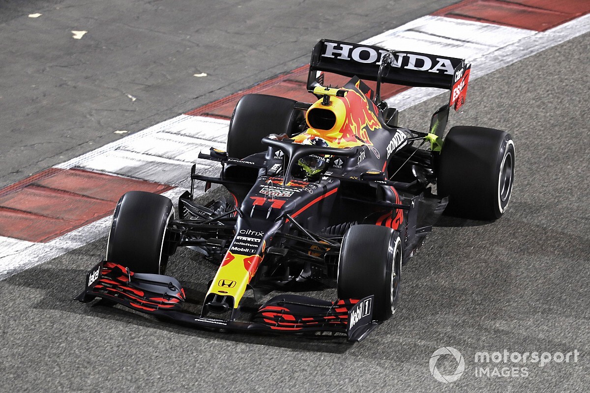 Perez: "Red Bull'un sürüş tarzı Racing Point'ten çok farklı"