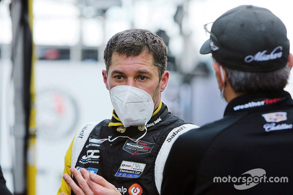 Duval 'feels like a rookie' with full-time IMSA move