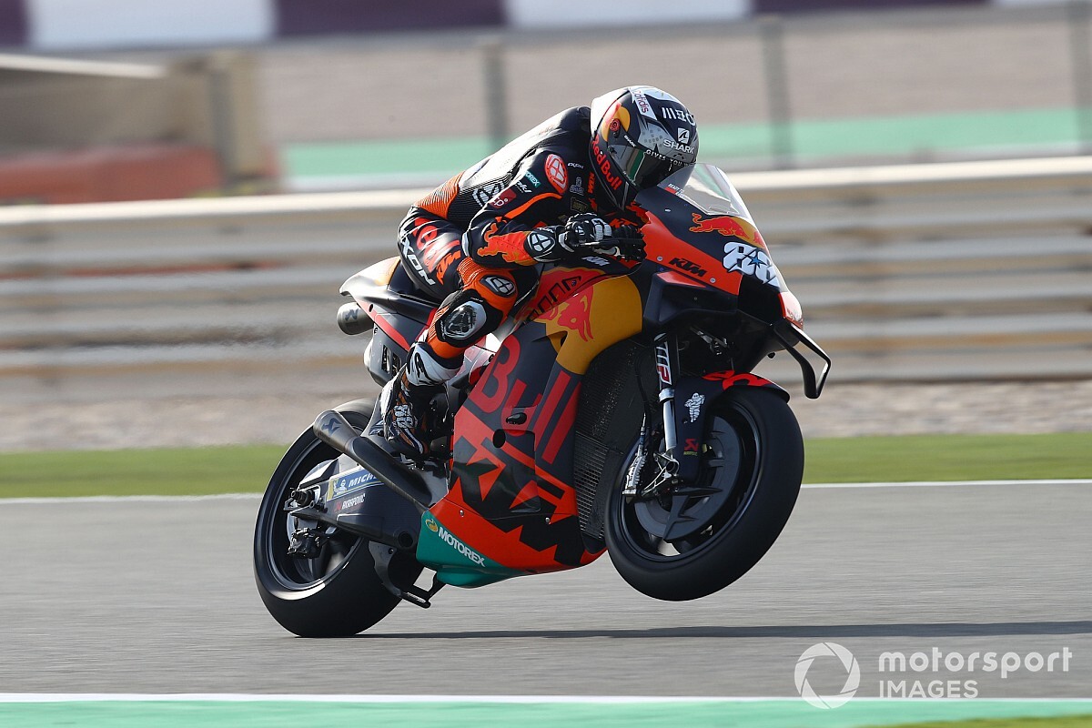 Kesan Pertama Oliveira bersama Tim Pabrikan KTM Positif