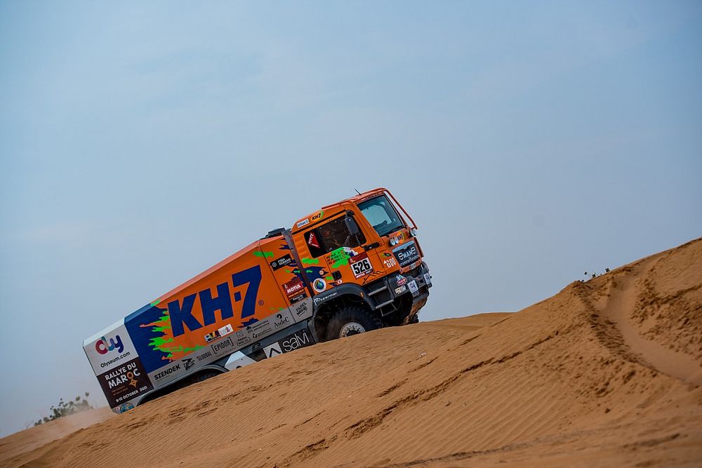 Juvanteny llama a Fina Román para el Dakar tras el positivo de José Luis Criado