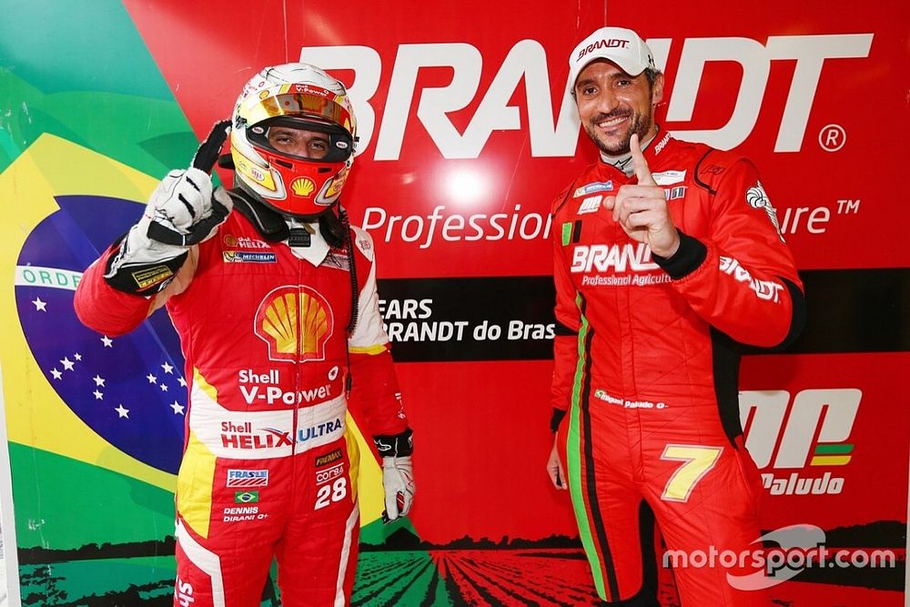 Dennis Dirani e Miguel Paludo comemoram pole em Interlagos