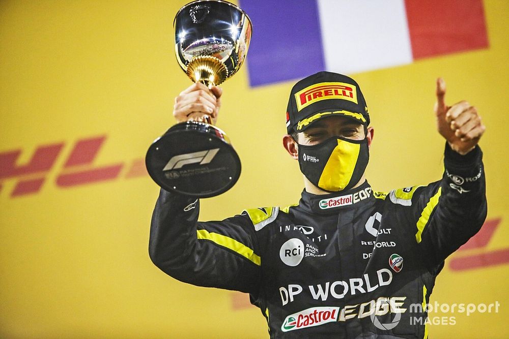 Esteban Ocon, Renault F1, 2nd position, with his trophy