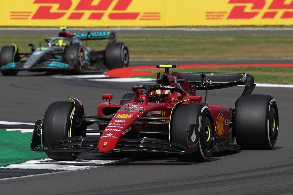 Хорнер упрекнул Mercedes и Ferrari в тактических ошибках