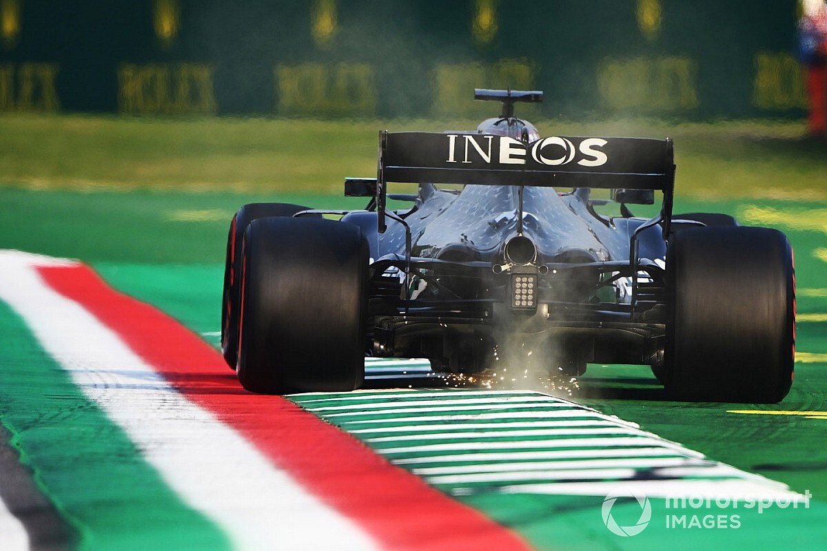 Pirelli Investigasi Masalah Getaran Ban Belakang Mobil Hamilton