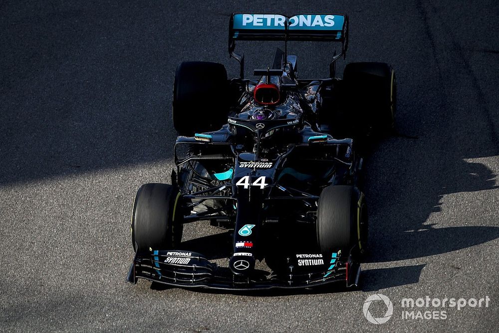 Hamilton : "C'est le pire endroit pour être en pole"