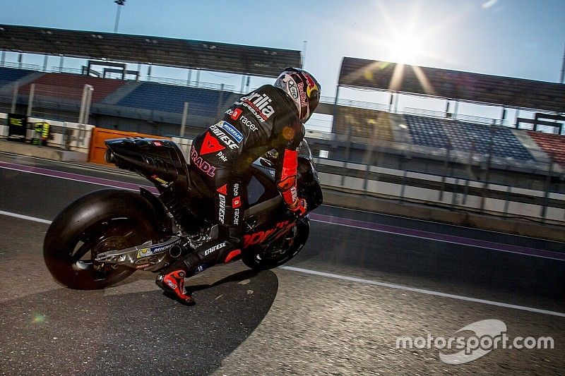 Bradl can feel "clear difference" with 2016 Aprilia