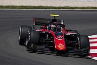 Расселл выиграл гонку Ф2 в Барселоне – она прерывалась четыре раза