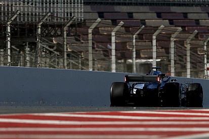 Mercedes prueba unas nuevas luces traseras para la FIA