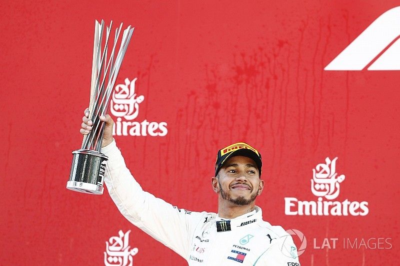 Podio: ganador de la carrera Lewis Hamilton, Mercedes AMG F1