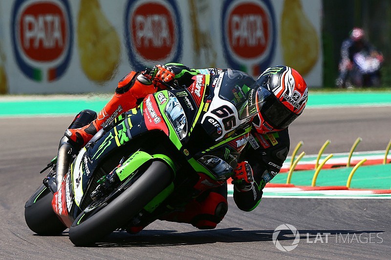 Donington WSBK: Sykes rekor dereceyle pole pozisyonunda, Toprak 8.