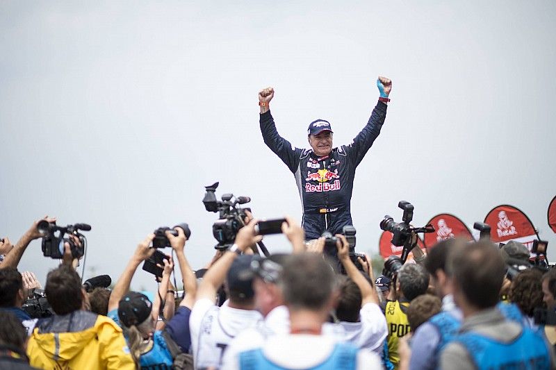 Carlos Sainz gana su segundo Rally Dakar