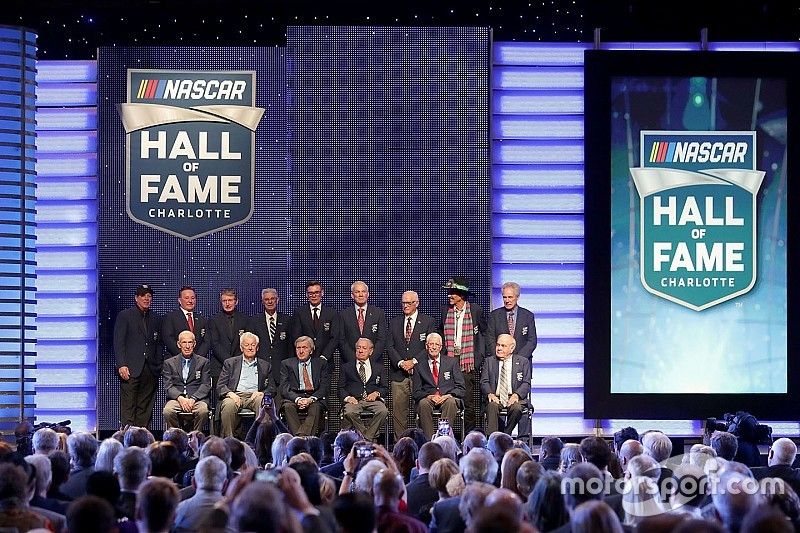 El Salón de la Fama de NASCAR ya tiene a sus cinco nuevos miembros