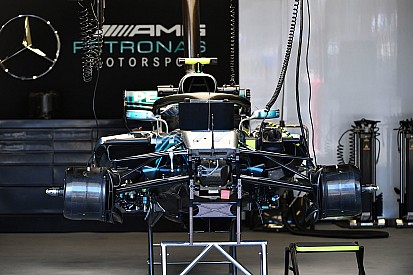 Mercedes tiene soluciones provisionales en Bakú