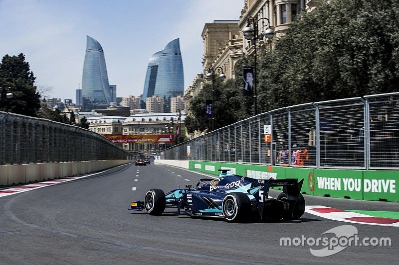 Baku F2: Albon survives chaos to take maiden win