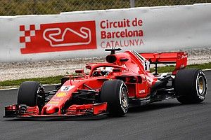 Snelste tijd Vettel, Verstappen kent dag met twee gezichten