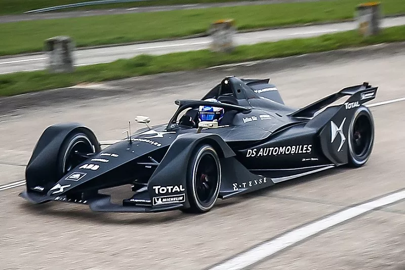 DS E-TENSE FE 19