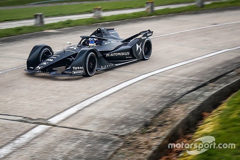«Это не гонки, а маркетинг». Глава WEC о конкуренции с Формулой Е