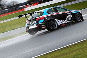 Moffat e Laser Tools Racing discutono con il TCR UK e lasciano la serie