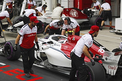 La pénalité de Leclerc causée par un bris de suspension