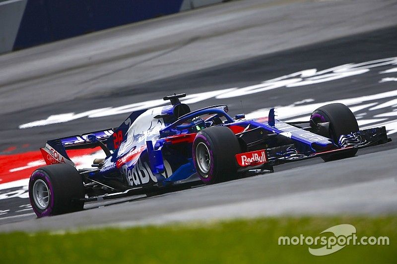 Hartley to start last after "tactical" engine change