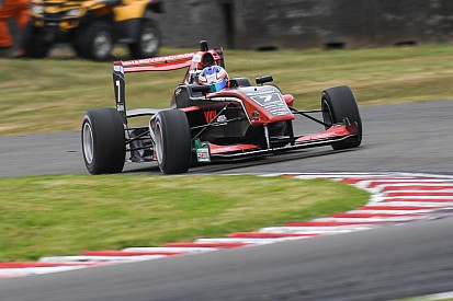 Verschoor wint New Zealand Grand Prix maar loopt titel nipt mis